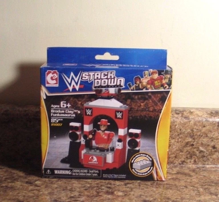 WWE Stack Down Building Block Set Brodus Clay Funkasaurus 21007 NEW - Image 1 of 3