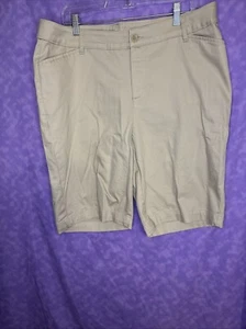 Women's St. Johns Bay Bermuda Shorts Khaki Tan Stretch Plus Size 18W #716 - Picture 1 of 6
