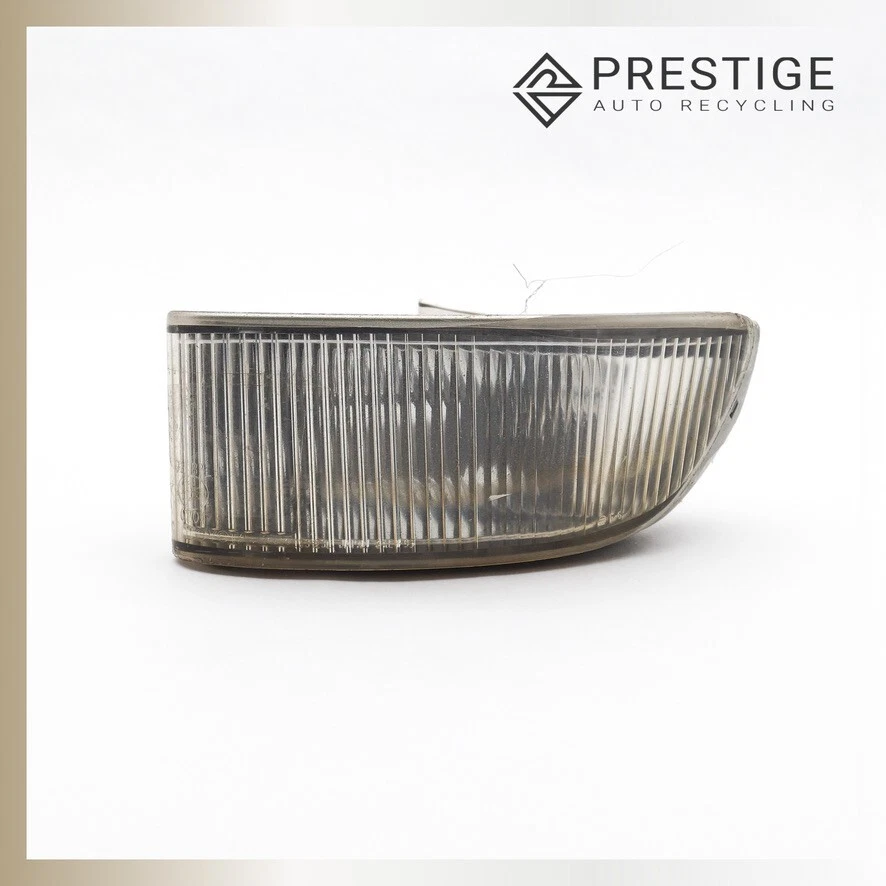 Luz antiniebla izquierda LEXUS ES300 1997-1999 81220-33080 Foto 1 de 4