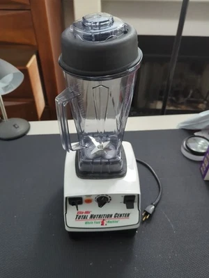 VITA-MIX Total Nutrition Center Blender VM-0103 variable speed - Image 1 of 4