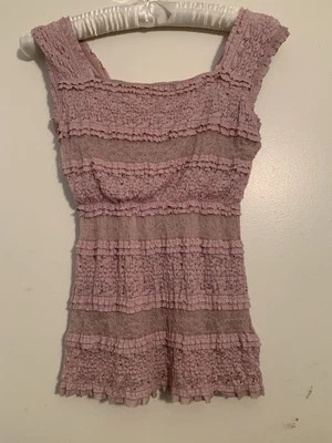 Max Studio ,lace , lilac, Pull Over ,Sleeveless ,Tank Top. (m). - Image 1 of 4