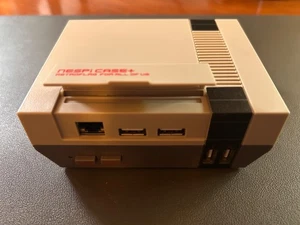 Retroflag NESPi CASE+ (includes Raspberry Pi 3 Model B+ and RetroPie installed) - Afbeelding 1 van 2