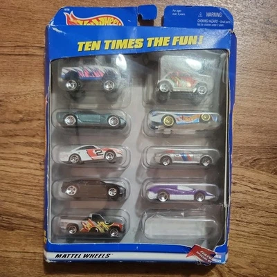 RETIRED 1997 Mattel HotWheels 10 Cat Gift Set Yellow Toys RUs Camaro is missing  - Image 1 of 2