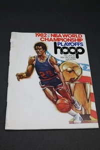 1982 NBA basketball 76er's & Bucks World Championship Playoffs HOOP magazine - Picture 1 of 7