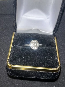 Solid 14K White Gold Diamond Cluster Ring Approx 1.2 CTTW .4 Carat Center Size 8 - Picture 1 of 9