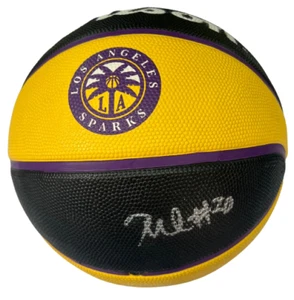 NNEKA OGWUMIKE firmado (CHISPAS DE LOS ÁNGELES) WNBA LOGOTIPO F/S PSA/ADN AN10437 - Imagen 1 de 2