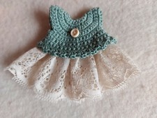 Häkelkleidchen mit Spitze für ca.11-12 cm kleine Bären