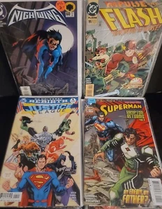 Modern Lot Of 29 DC Comic Books - Batman Superman Flash Green Lantern JLA - Imagen 1 de 11