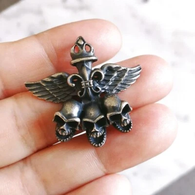 Colgante de tres calaveras con alas de plata de ley 925 oxidada negra gótico genial Foto 1 de 4