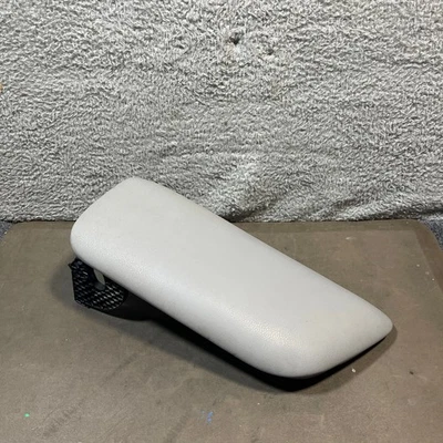 Toyota Camry 2018-2020 apoyabrazos solo tapa de consola gris OEM 4 puertas sed OEM Foto 1 de 4