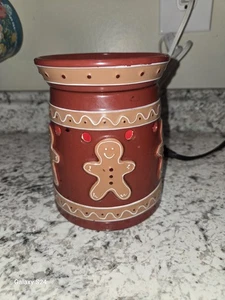 Scaldacera uomo pan di zenzero illuminato Scentsy ritirato 2011 full size. S7 - Foto 1 di 4