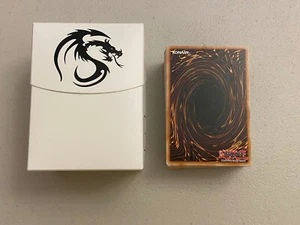 100 + YUGIOH CARDS DELUX Collection Lot PLUS DECK BOX ! Great Duelist Fan Gift - Picture 1 of 1