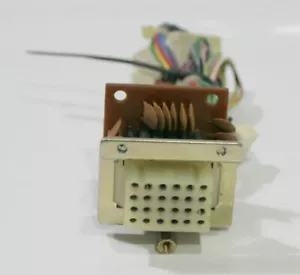 Conector trasero ACC original Icom IC-720A #2 usado enviamos a todo el mundo - Imagen 1 de 1