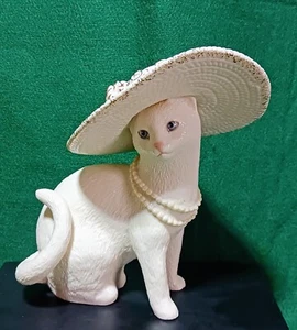 Lenox "Picture Perfect" Porcelain Cat w/Hat Figurine 7"T - Picture 1 of 5