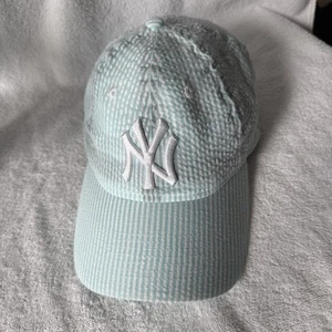 New York Yankees Women’s hat NEW ERA SEERSUCKER 9TWENTY ADJUSTABLE CAP - Picture 1 of 8