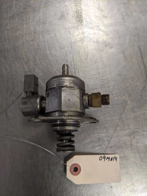 High Pressure Fuel Pump For 09-11 Volkswagen Tiguan  2.0 06H127025K - Image 1 of 4