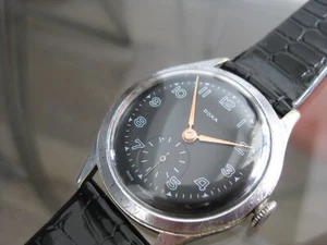 VINTAGE AND RARE DOXA WATCH CO SWISS MADE 35 mm 15 JEWELS WRISTWATCH - Picture 1 of 18