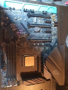 mainboard mit cpu - Bild 1 von 1