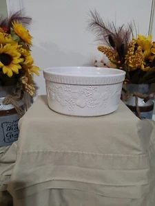 PHILIPPE DESHOULIERES SOUFFLE DISH 8" BLANC DE BLANC CALIFORNIA LIMOGES FRANCE - Picture 1 of 7