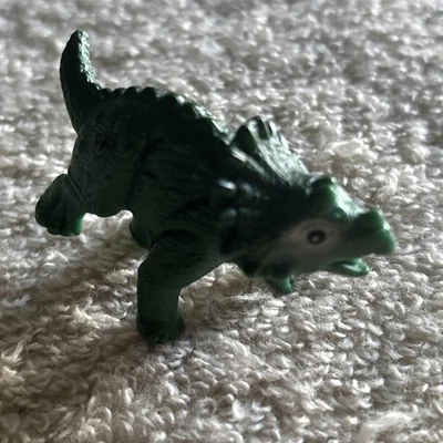 Jurassic Park Lost World Triceratops Hatchling 1996 Kenner Foto 1 de 4