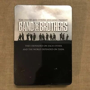 Band of Brothers 2002 6 DVDs Tin Case Good Condition - Imagen 1 de 10