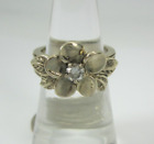 Beautiful Ladies White Gold Flower Solitaire Diamond Ring C/s  .25ct. 10.6g