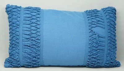 Almohada decorativa azul Whim by Martha Stewart Collection Tassel Trail 14" x 24" Foto 1 de 4