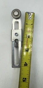 ALLEN BRADLEY LEVER ROLLER ARM FOR LIMIT SWITCHES 802T - Picture 1 of 3