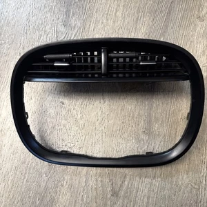 2020 To 2021 KIA SOUL CENTER INNER AIR VENT RIGHT AND LEFT - Bild 1 von 7