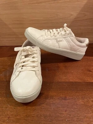 Ryka Viv Classic Sneaker Women's Size 8.5 White - Image 1 of 4