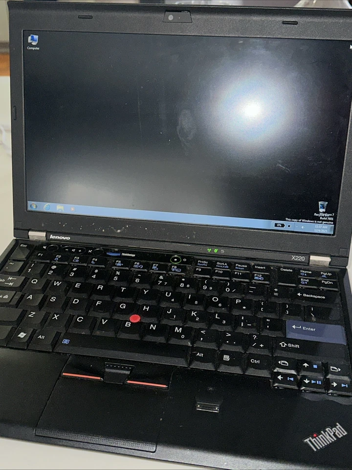 Lenovo ThinkPad X220 12.5in. (320GB, Intel Core i5 2nd Gen., 2.5GHz, 4GB)... - Image 1 of 4