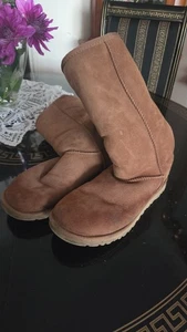 UGG Australia Tall Brown Boots 4.5 uk 37 euro - Picture 1 of 7