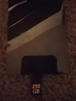 Disco duro de 250 gigabytes para Xbox 360 delgado sin marca hecho en China Foto 1 de 3