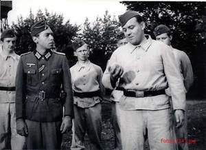Division Brandenburg - Wolfgang Reichmann - 2 Pressefotos - 13x18cm (5942) - Bild 1 von 3