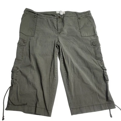 Vintage Y2K Fashion Bug Plus Size 26W Cargo Army Green Capri Pants - Image 1 of 4