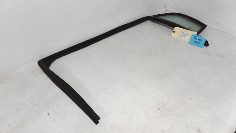 43r-000262 2006-2011 Buick Lucerne Driver Rear Window Assembly - Image 1 of 4