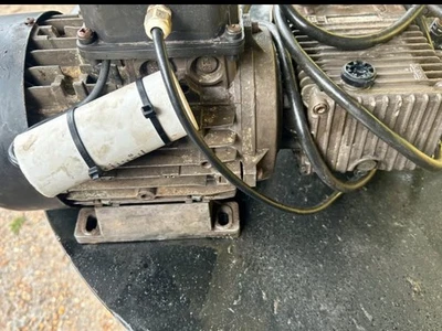 PRESSURE WASHER PUMP INTERPUMP PRESSURE WASHER PUMP - Image 1 of 3