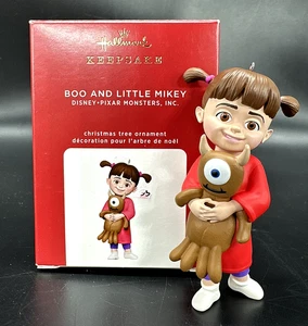 Hallmark Keepsake Ornament Disney Pixar Boo & Little Mikey 2020 árbol de Navidad - Imagen 1 de 5