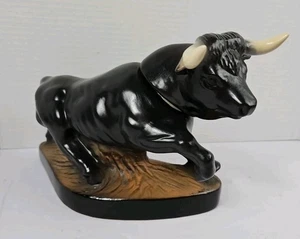 Raro Jim Beam “Fighting Bull” 100 meses de antigüedad jarra de whisky trofeo serie 1981 - Imagen 1 de 17