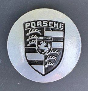 New Genuine PORSCHE 911 Wheel cap in metal - Picture 1 of 2