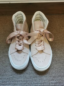 ladies high top vans