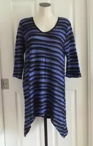 Abito a righe e orlo taglio sciolto lavorato a maglia nero viola texture asimmetrica M L in perfette condizioni - Foto 1 di 10