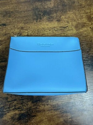 Bolsa de viaje cosmética azul Elizabeth Arden estuche azul claro sólido 8 x 6 3/4 x 3 1/2 Foto 1 de 4