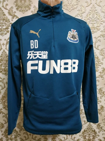 Newcastle United football jersey training jacket size M Cover