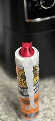 Pack of 4 RANDOM COLOURS Silicone Sealer Sealant Tube Nozzle Screw Cap Tops - Image 1 of 2