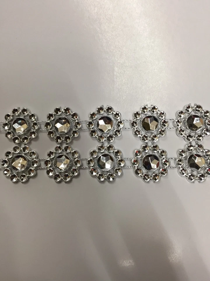 Recorte plástico flor sol 1,5 pulgadas vendido por 4 yardas, envío gratuito, plateado  Foto 1 de 1