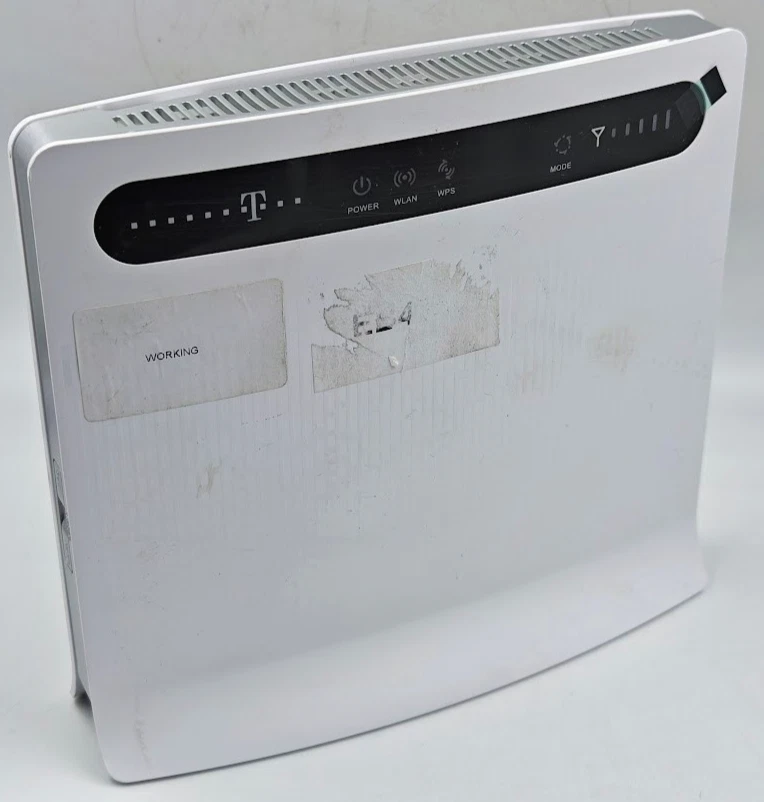 Huawei Speedport LTE II B593s-12 LTE CPE Wireless Router - Image 1 of 4
