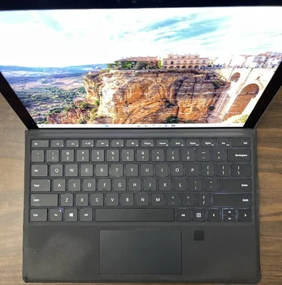 Microsoft Surface Pro 4 Intel i7, 16 GB de RAM, SSD de 1 TB Windows 11 Pro #24 Foto 1 de 4