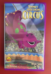 BARNEY Super Singing Circus - RARE WHITE TAPE VHS w/ Mail In Card - Clamshell - Picture 1 of 3