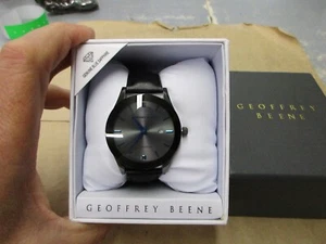 New Old Stock Geoffrey Beene Sapphire Calendar Men's Quartz Watch Gunmetal Tone - Picture 1 of 4
